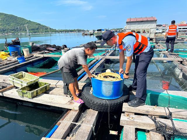 台风“摩羯”袭来 海南全力防御 渔船归港民众安置妥当