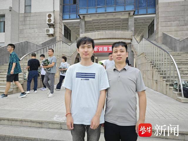 参加5次高考小伙打工攒钱用于备考 30岁终圆大学梦