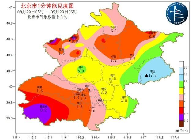 北京小到中雨，还是不限行工作日，今天晚高峰严重拥堵超2小时 雨中缓行，注意安全