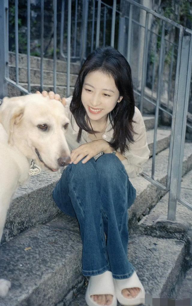 花少荣梓杉综艺表现引热议 孩子要满满适应好好成长