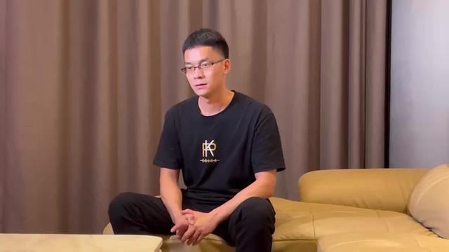 唐尚珺被导员建议转法律专业 引发网友热议