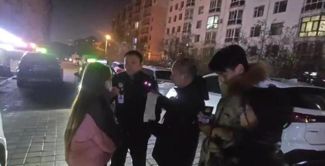 女主播汪某刚下播就被抓 涉嫌网络赌博