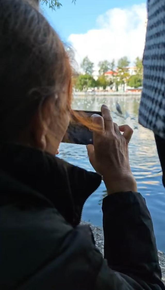 麦子阿姨想把机票钱还给大冰 感恩旅途中的每一份善意