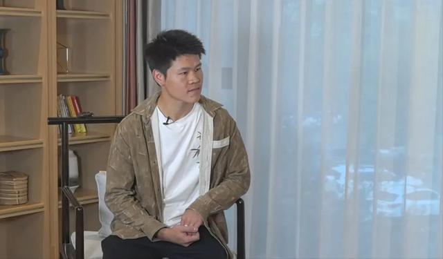 “真香哥”靠真香版权年入百万 从敬佩少年到老练博主