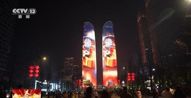 这些年味十足的表演科技含量满满
