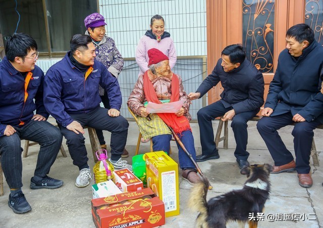 網(wǎng)友拍自家過年和過完年的對比 五味雜陳的年味變化