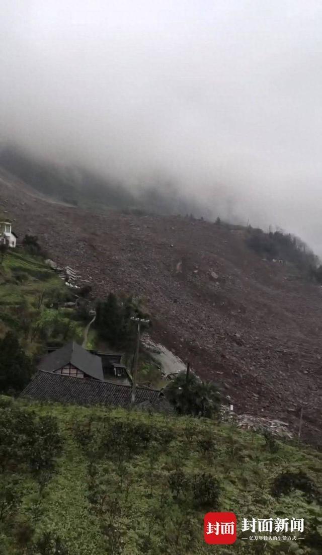 四川山體滑坡救援直擊：緊張,、溫馨的18個場景 眾志成城共渡難關(guān)