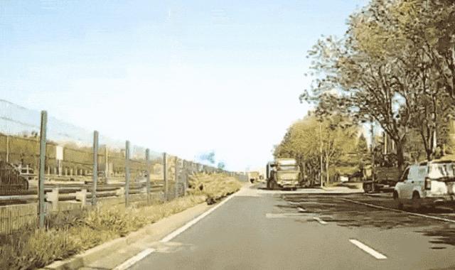 大貨車高速上想掉頭逆行被處罰 交管部門嚴(yán)懲違法行為