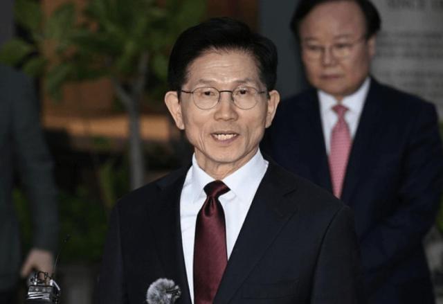 韓國大選出現(xiàn)變數(shù)突然殺出一匹黑馬 李在明民調(diào)暴跌