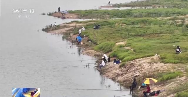 6人為釣大魚進保護區(qū) 違規(guī)垂釣破壞生態(tài)