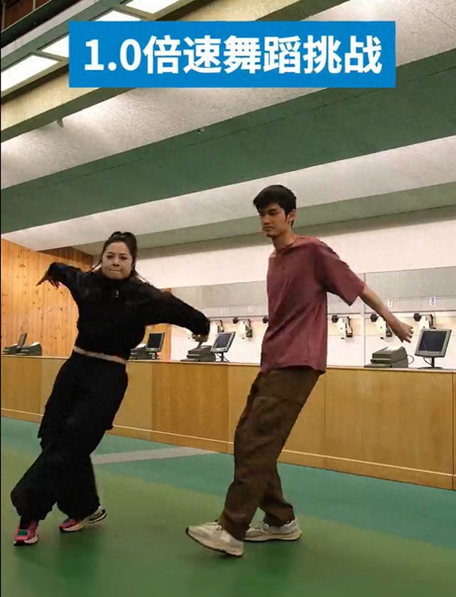 盛李豪跳霹靂舞