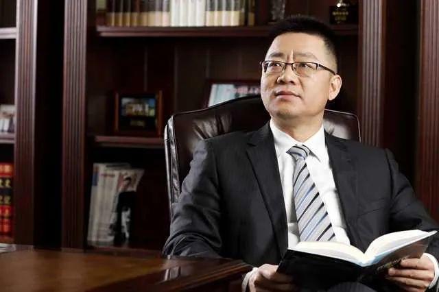 西子电梯总裁坠楼离世 警方排除刑案 企业领军人物离世引发关注及女子称口腔医院17