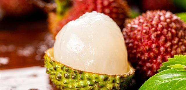 廣西荔枝堆積如山只能賤賣,？假 豐收年成銷售難