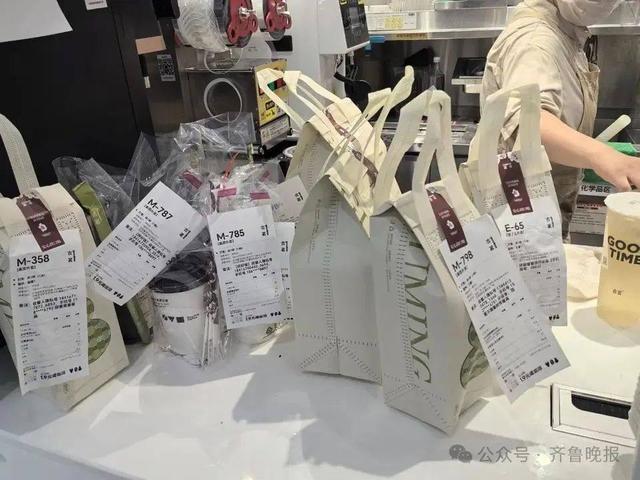外賣商家賠錢參戰(zhàn) 瘋狂數(shù)字游戲背后的苦與樂