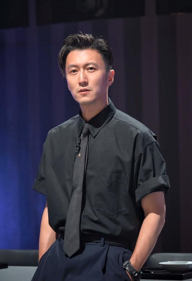 <strong>谢霆锋</strong>45岁状态 行走的荷尔蒙制造机