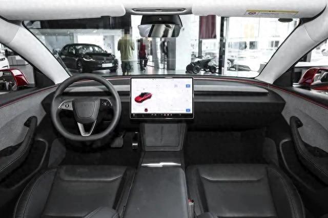 Model Y L安全带隐患问题需注意！