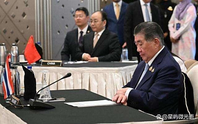 泰国钦那瓦家族能否摆脱下台魔咒 军方态度成关键