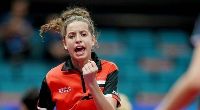 孙颖莎赛场上现“凶狠”绝杀眼神 怒斩汉娜·高达