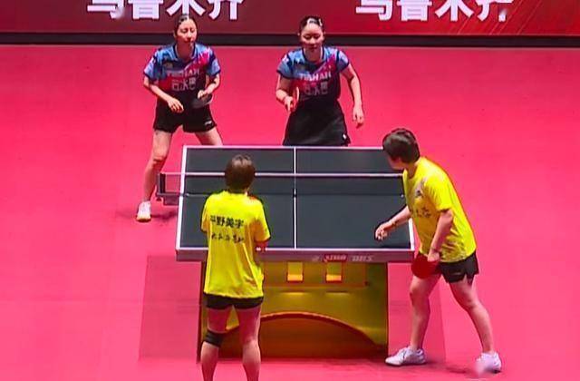 乒超联赛：张本美和开门黑！首秀1-3败北，不敌中日世界冠军组合 新搭档磨合遇挑战