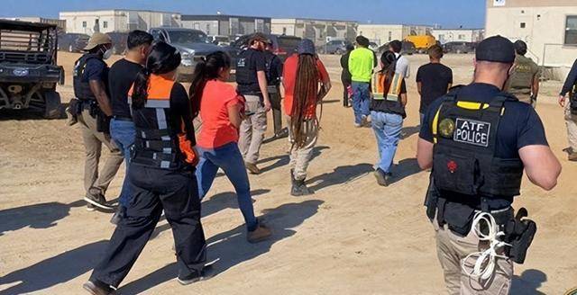 韓國工人被捕后特朗普提要求 逼迫雇傭美國人