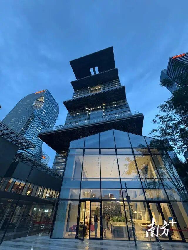 腾讯广州总部大楼搬迁启用 新地标亮相珠江畔