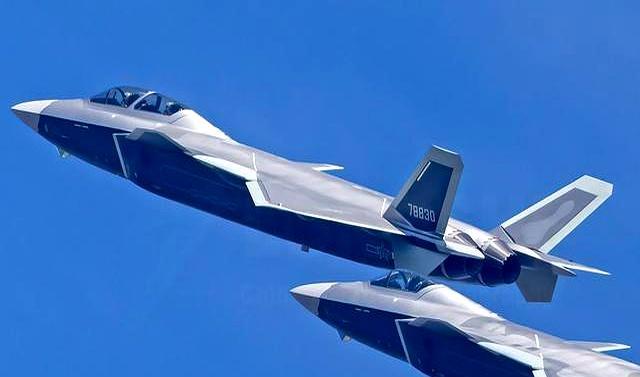 歼20舱盖打开帅爆了 全球空军见证历史