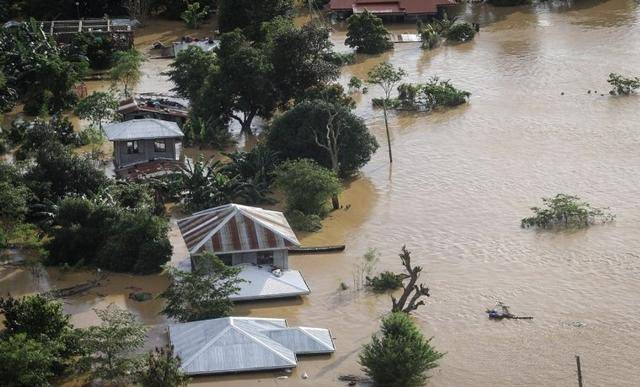 菲律宾灾民要找马科斯讨说法 抗议防洪工程腐败