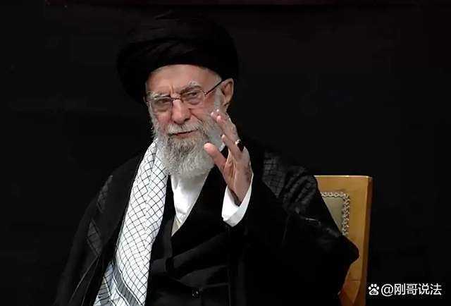 记者表示哈梅内伊已被逼到墙角 伊朗面临两难选择