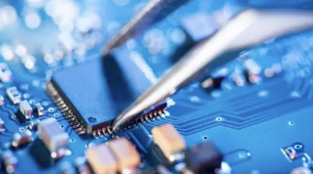 特朗普升级“芯片战火”有何影响 全球供应链再陷不确定性