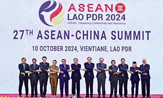 菲律宾接棒东盟主席国 机遇与挑战并存