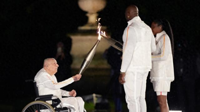 最长寿奥运冠军离世 享年101岁