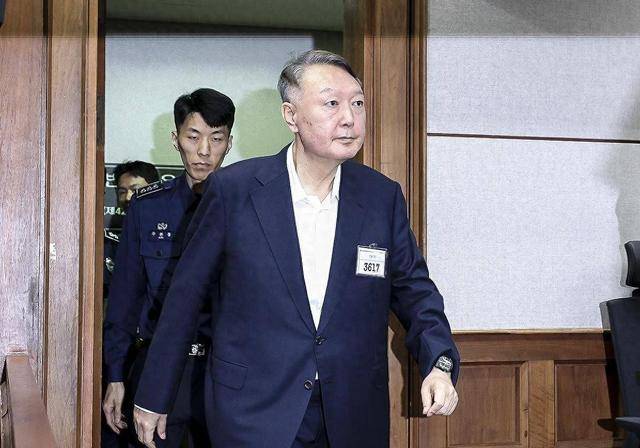 博主:尹锡悦案越查越惊心 权力失控的代价