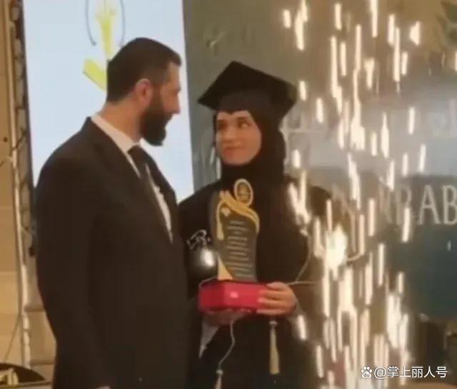 特朗普问叙利亚领导人有几个老婆 白宫会面引发热议