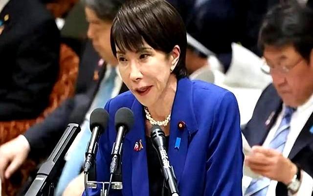 高市早苗扯眼皮诉苦称每天睡2小时 职场巨婴现形记