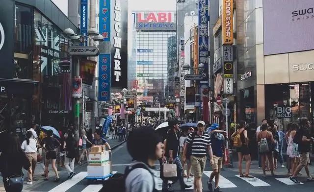 高市早苗的“核”谋与“武”心 军国主义复辟冲动