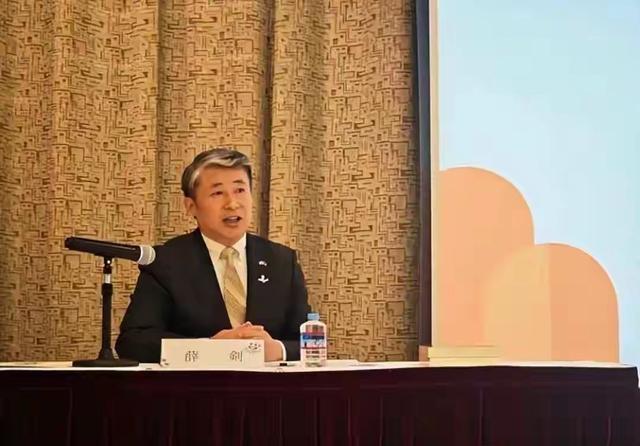 高市早苗言辞激烈后三天急转弯中方警告成转折点