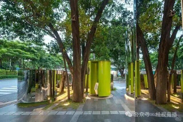 深圳一路边设置儿童专用小便斗 解决随地大小便问题