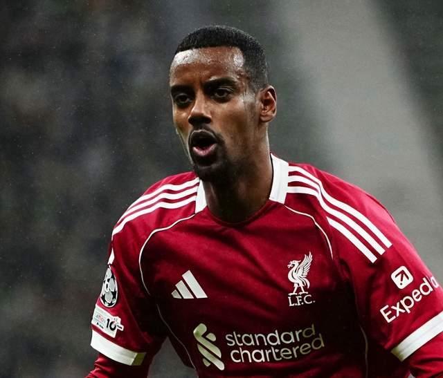 8场1球！1.5亿欧伊萨克频遭示寂挟制 花3万镑买条狗帮他看家