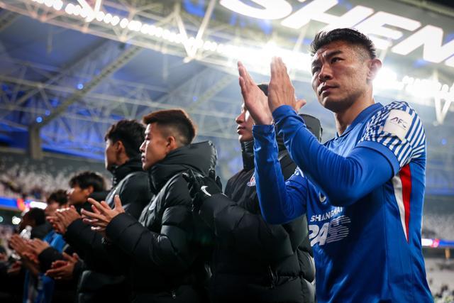 再見，于漢超！很遺憾，申花隊沒能為“猴哥”寫上一個漂亮的結(jié)尾 功勛老將謝幕戰(zhàn)告負(fù)