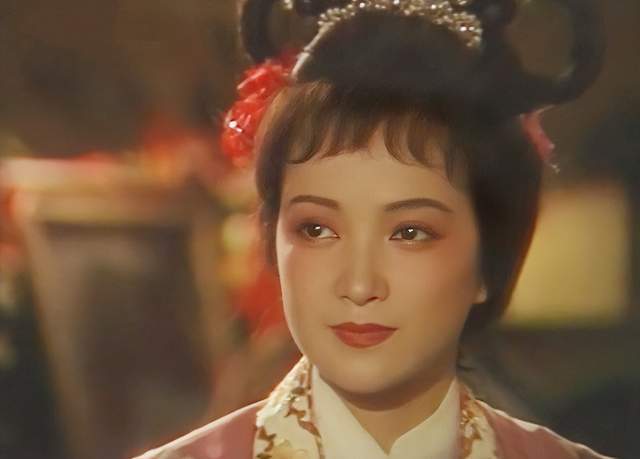 演員何晴去世 古典第一美人離世引發(fā)哀悼