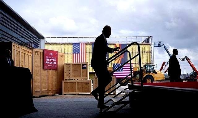 特朗普的戰(zhàn)略迷局:收縮還是擴(kuò)張 全球秩序大洗牌