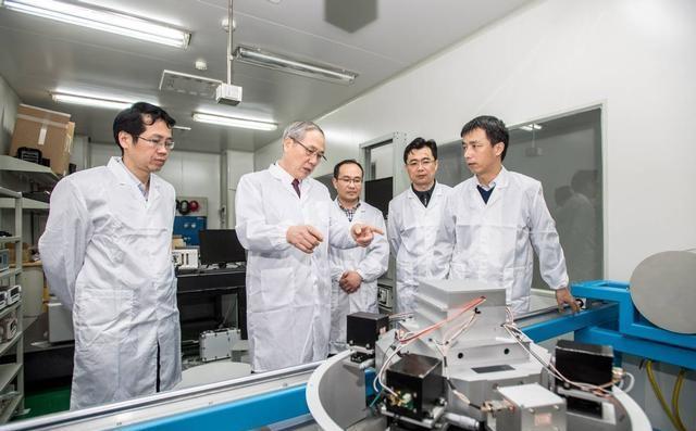 “神仙打架”被中国科学家终结 用原子画上句号