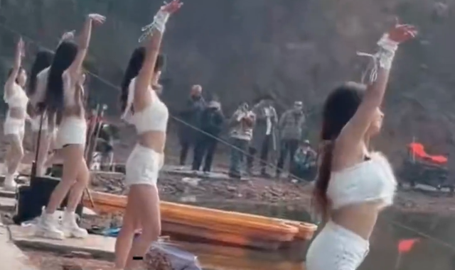 四川一钓场开业美女热舞被质疑低俗 老板称只为引流