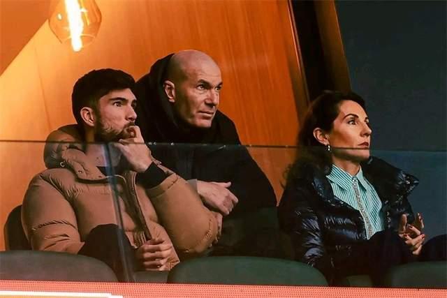 齐达内见证！27岁儿子立功：2场零封 提前出线 创29年纪录 阿尔及利亚新门神