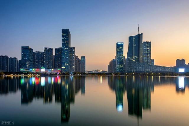 博主：央视春晚分会场藏着四本经济账 城市估值背后的秘密