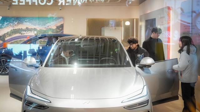 今年上海继续开展汽车以旧换新补贴 公证摇号获取资格