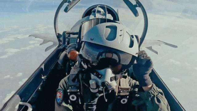 为何轰-6K大多数情况只带2枚巡航导弹 远程打击需求