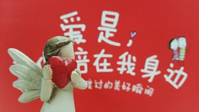 新手妈妈断奶决定，老公暖心支持