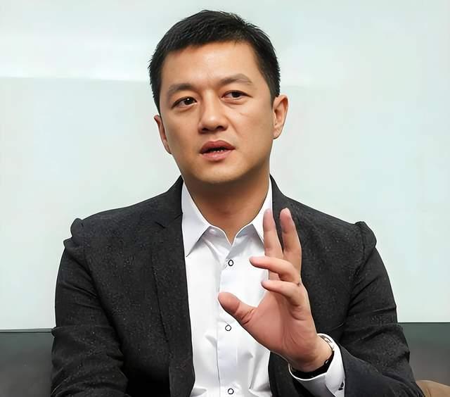 李亚鹏是怎么已而酿成侠之大者 从见笑到英豪的滚动