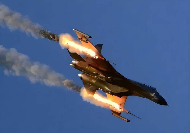 伊朗紧急发出“全面战争”警告 局势紧张升级